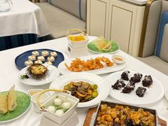 -品海楼·大连海胆锅贴馆(东港店)