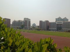 -上海市曹杨第二中学