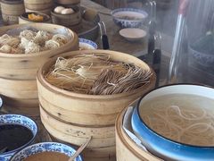 -怡豪大饭店·银顶旋转餐厅