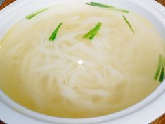 鲜菌米粉-大茴香越法料理(SOHO复兴店)