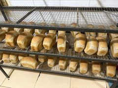 -秀云俄罗斯列巴屋(军星小区店)