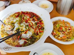 -江渔儿酸菜鱼专门店(明珠广场店)