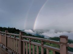 -浙东第一尖雪山欢乐谷