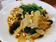 老陕小拌菜-天下第一面(大雁塔北广场店)