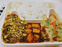 -利豪广厦吉利专营店