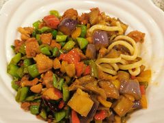 茄子肉丁小公鸡双拼拌面-文三里屯面馆(三里屯店)