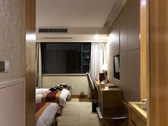 -龙翔酒店(成都龙泉驿地铁站店)