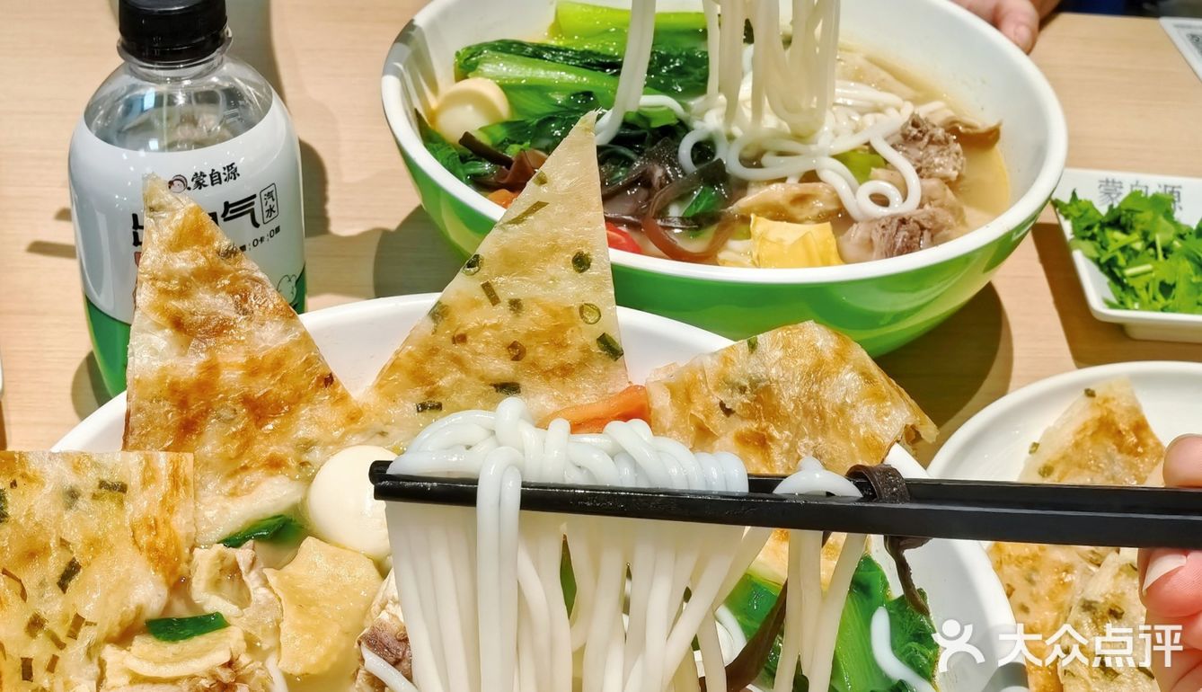 这口土鸡汤米线，打工人一周吃三天！