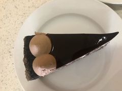 -Nadeje(Plaza Mahkota)