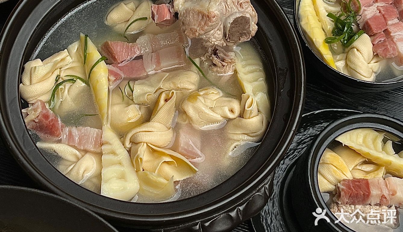 成都成都！！我怎么才吃到啊[流泪][流泪][流泪]！！