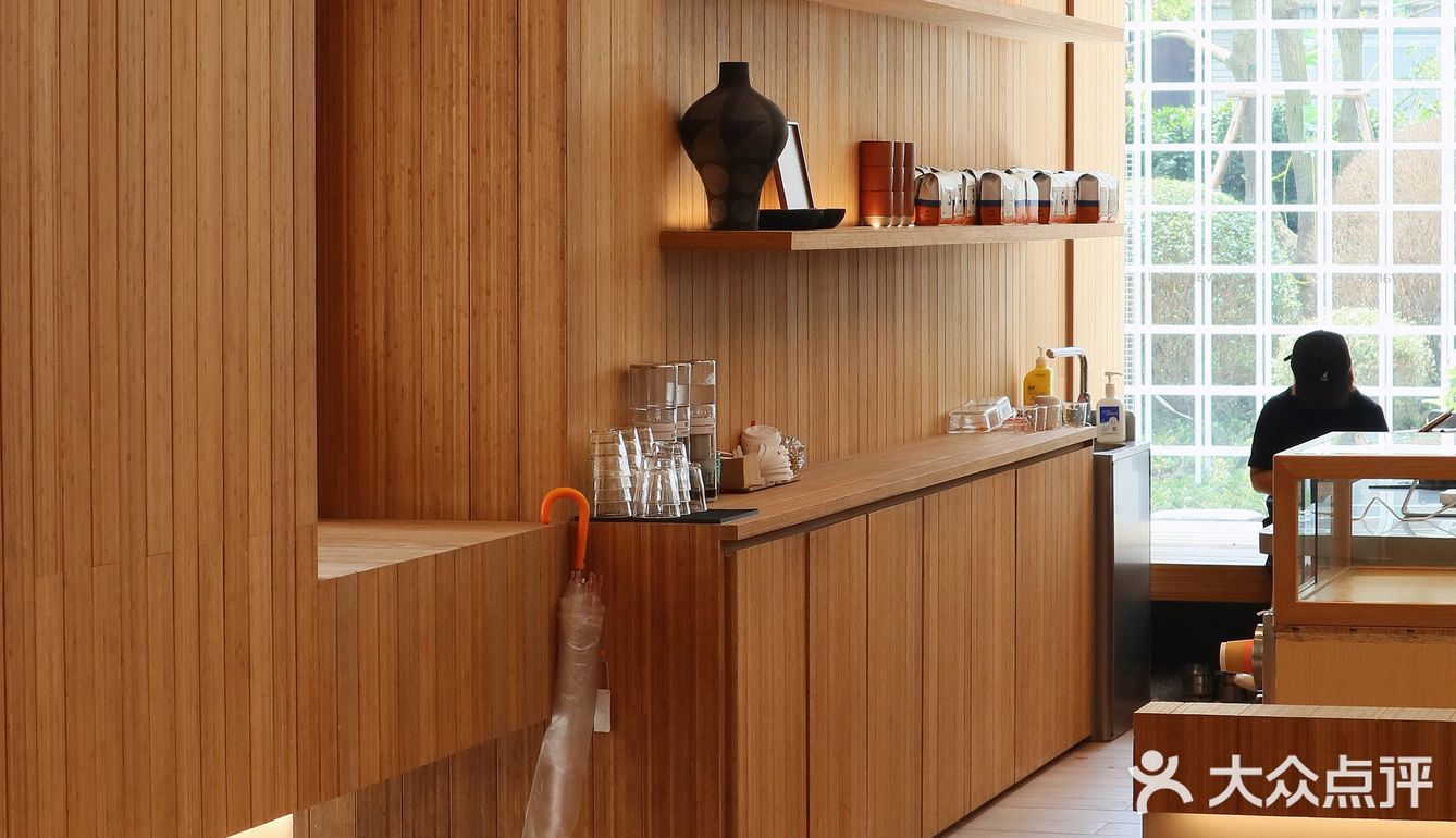 Pause新店｜木系文青咖啡店🚪开业自带杯免费