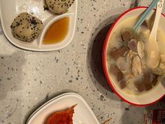 -小杨生煎(金山百联购物中心3楼店)