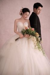 -雪中彩影婚纱摄影·微光艺术中心