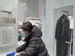 -福奈特洗衣·洗鞋·奢侈品护理 (闵行龙湖天街店)