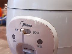 -阿瓦山寨·湘菜现炒·剁椒鱼头王(咸阳总店)