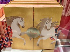 -VENCHI 闻绮(上海佛罗伦萨小镇店)