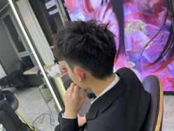 -藤野造型烫发染发