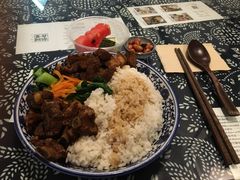 -蜗牛小馆醉乡民谣云南菜(惠新西里店)