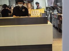-麦当劳(世界城广场店)
