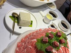 -德天肥牛海鲜火锅(城西银泰店)