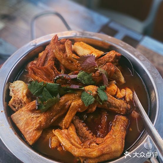 柳州人田螺鸭脚煲(农院路2店)