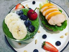 芒果鸡胸肉配果蔬汁-COTTON CAFE(德信·中外公寓店)