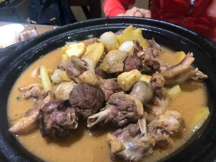 南宁肥仔饭店(邕菜王潮店)-"鸡茸宴是超级南宁口味的老牌菜色,几乎