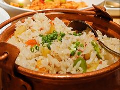 铜锅牛肝菌焖饭-一坐一忘云南菜(卓悦中心)