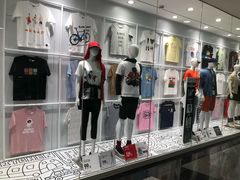 -优衣库(上海正大广场店)