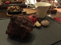 -恰餐厅及酒吧 CHAR Bar & Grill (北京丽都皇冠假日店)