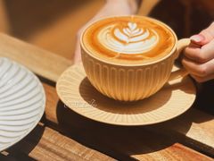 拿铁-北羽爱面包·咖啡·甜点·下午茶(艺博店)