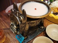 -老牌坊云南鱼豆花火锅(爱建店)