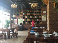 大堂-小板凳·锦州烧烤(高新区店)