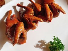 烤乳鸽-利苑酒家(金宝店)