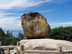 -东山风动石景区