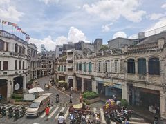 -海口骑楼小吃街