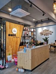 -菲林婚纱摄影工作室