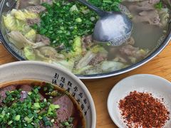 -杨三孃跷脚牛肉(美洲花园店)