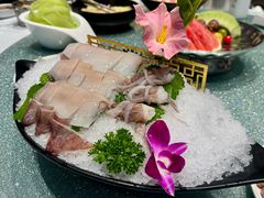 -德天肥牛海鲜火锅(龙吟坊店)