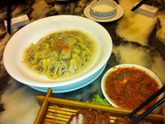 松茸-蔼若春.传承三十年云南菜(金碧公园店)