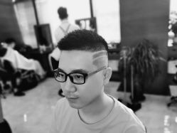 -尼特斯男士发型馆