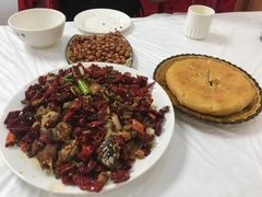 -乡土特色.冷锅鱼.牦牛肉汤锅