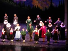 -交通银行前滩31演艺中心