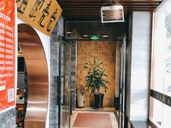 -亮亮面馆(经六路店)