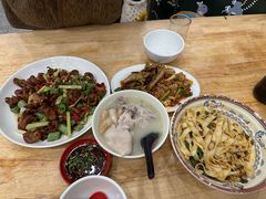 -雷祖芳老妈蹄花店