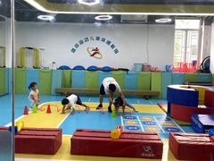 -逗你运动体能训练中心(冠城店)