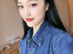 -瑞尔齿科(南京东路名人诊所)