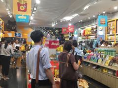 -line friends(明洞旗舰店)