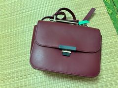 -京伟修鞋洗鞋奢侈品皮具护理店