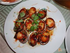 豆豉小鲍鱼，粉丝再多点就好了-一品粤珍轩(吴中路店)